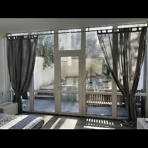  Appartement Sans Souci 1